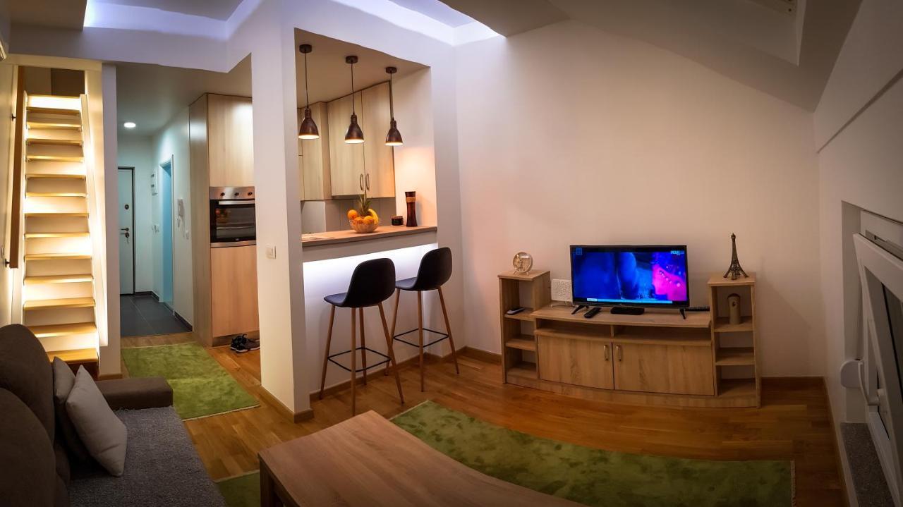 מוסטר Sun Valley Apartments מראה חיצוני תמונה