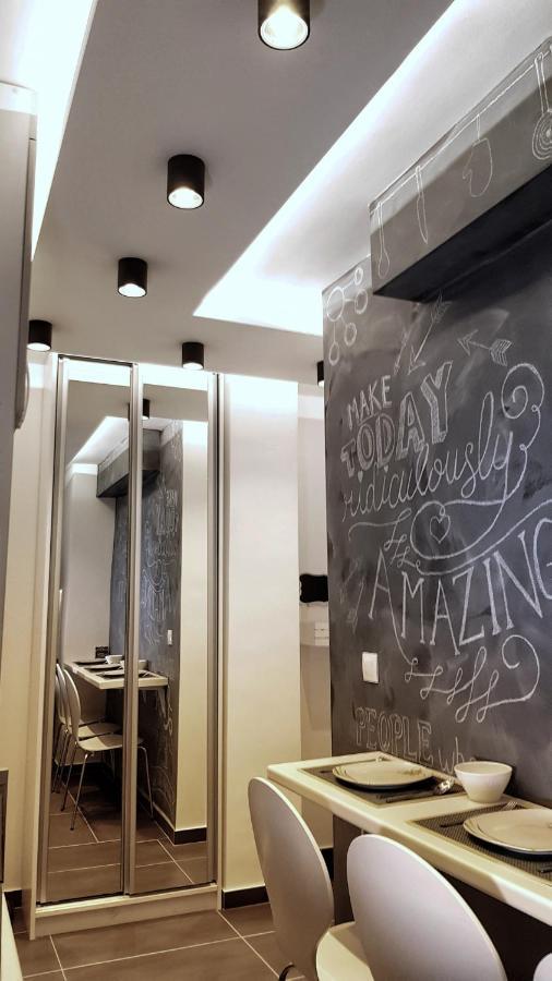 מוסטר Sun Valley Apartments מראה חיצוני תמונה