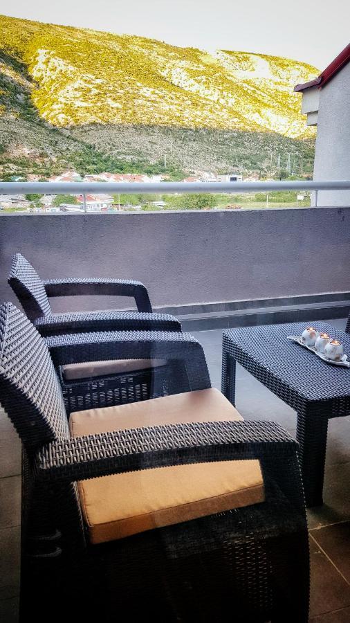 מוסטר Sun Valley Apartments מראה חיצוני תמונה
