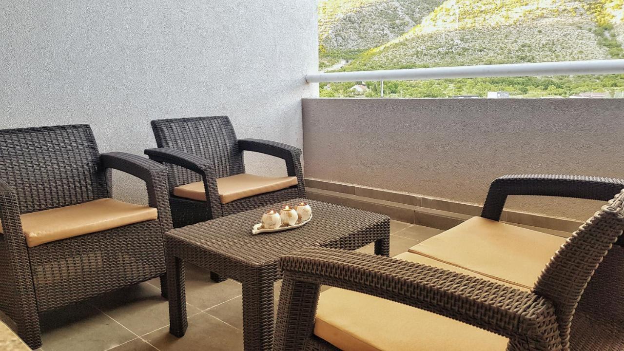 מוסטר Sun Valley Apartments מראה חיצוני תמונה