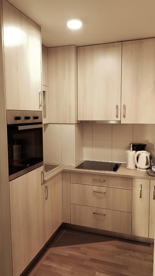מוסטר Sun Valley Apartments מראה חיצוני תמונה